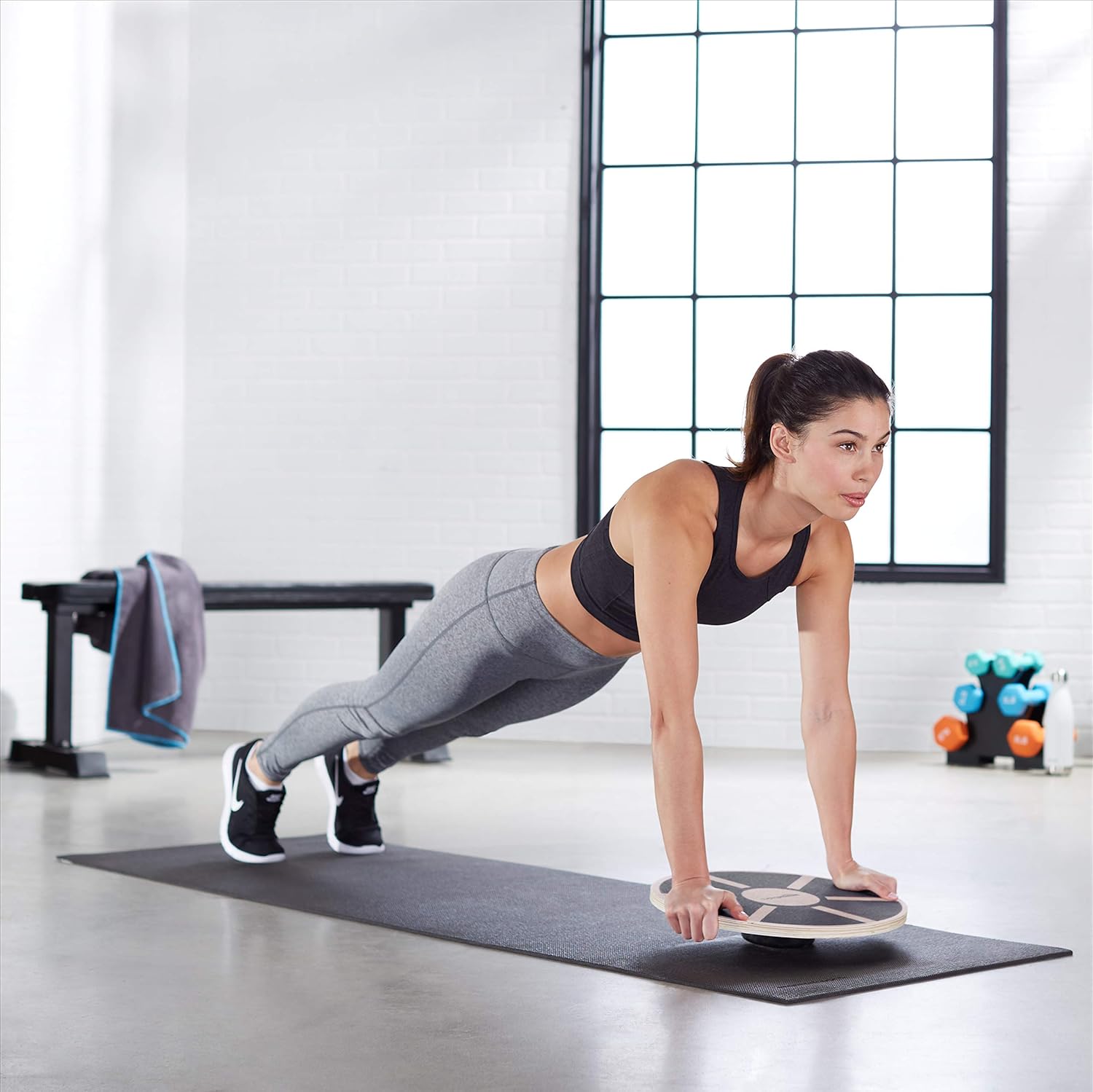 Amazon Basics Wood Wobble Balance Trainer Board, Slip Resistant, for Exercise and Core Strength - Image 7